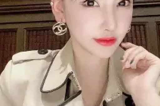 歌手张敬轩被扒出喜欢男扮女装那画面不想多看几眼辣眼睛