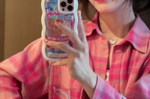军官给女特务授课竟趁机大发女特务惨了